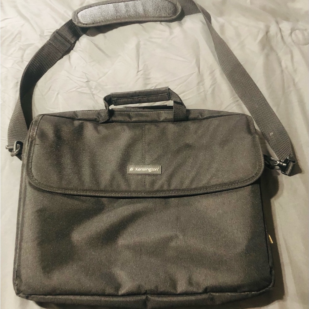 KENSINGTON Carrying Case Black (Sleeve) for 15.4 NOTEBOOK.